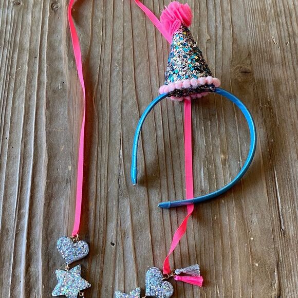 Sparkly Star Necklace and Party Hat Headband - Picture 4 of 7
